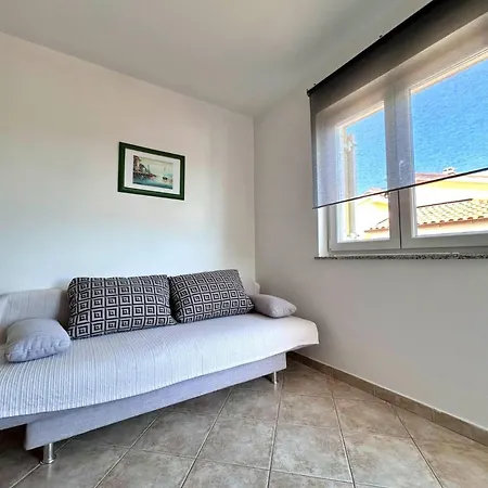 Apartments Pinta De Sol Guest house Cizici