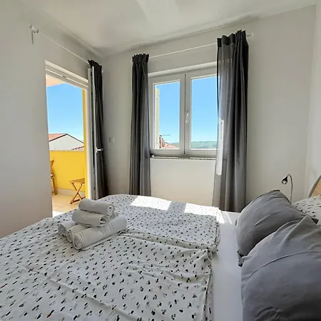 Apartments Pinta De Sol Guest house